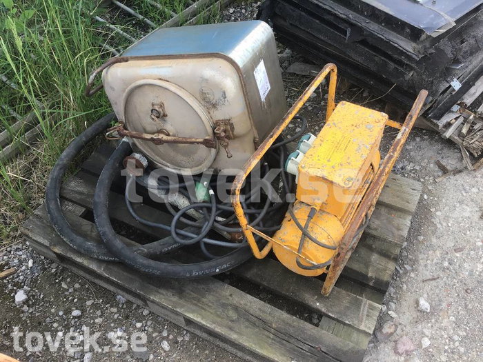 Slider image 0